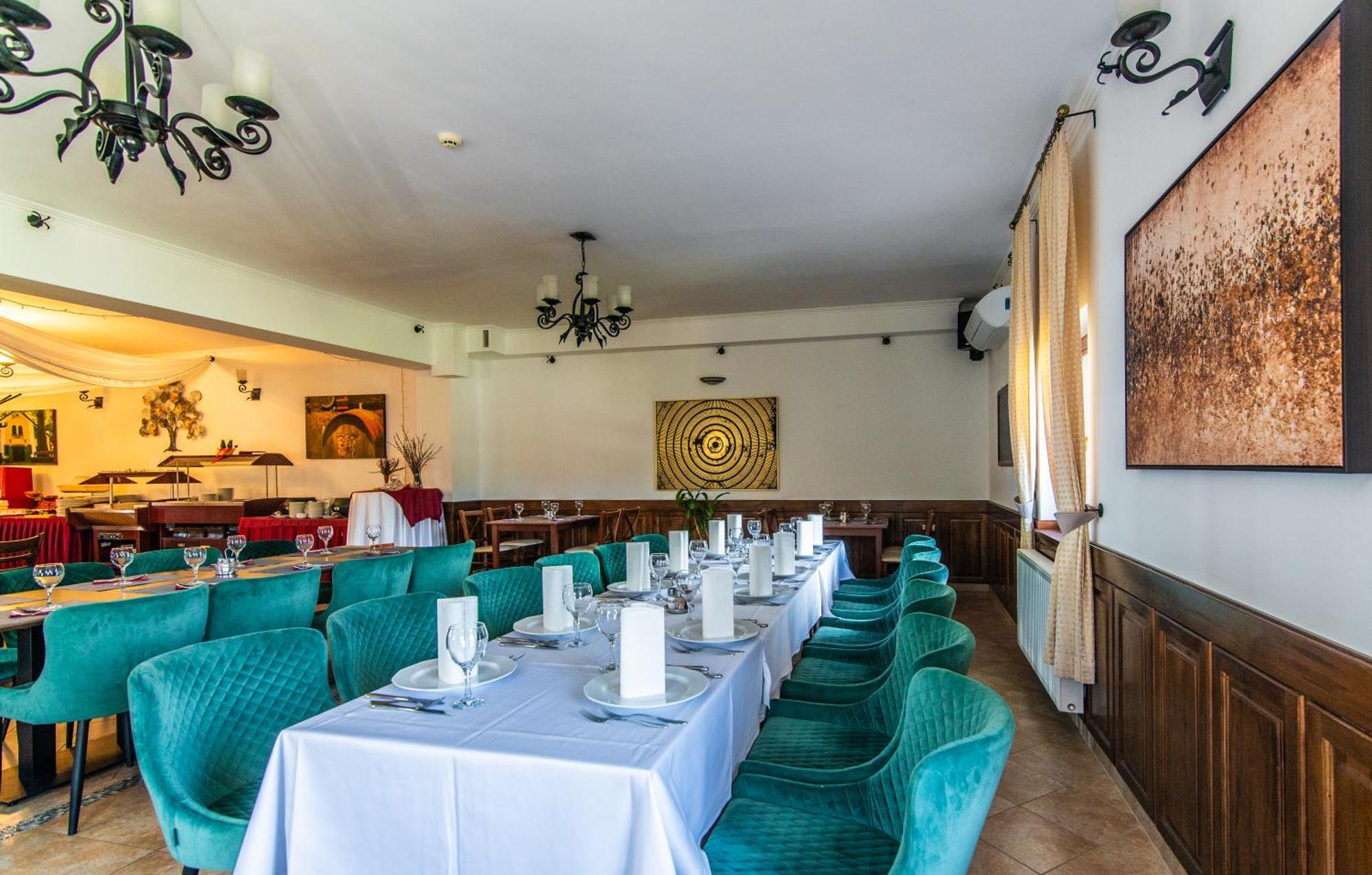 Borhotel Sziluett Farkasmály Gyöngyös Esterno foto