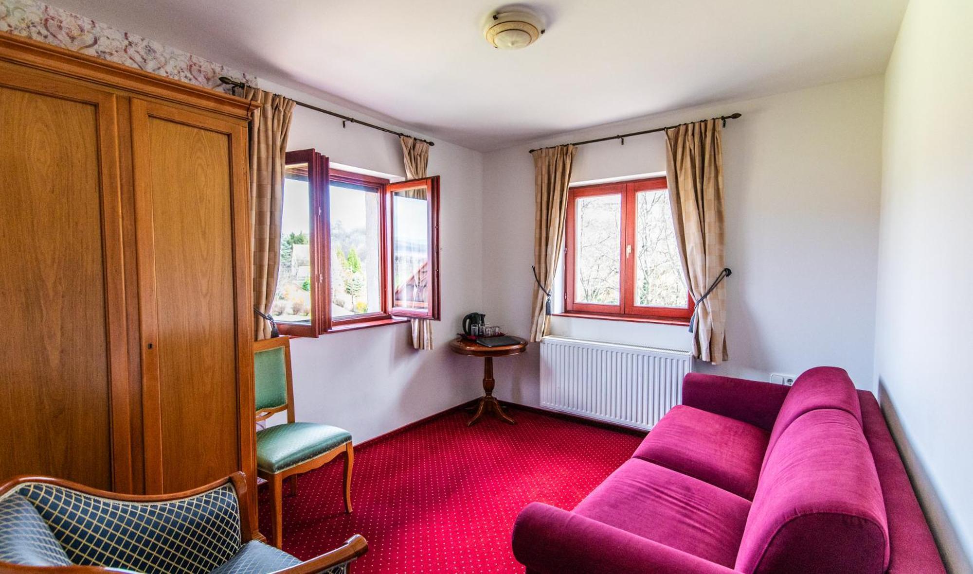 Borhotel Sziluett Farkasmály Gyöngyös Esterno foto
