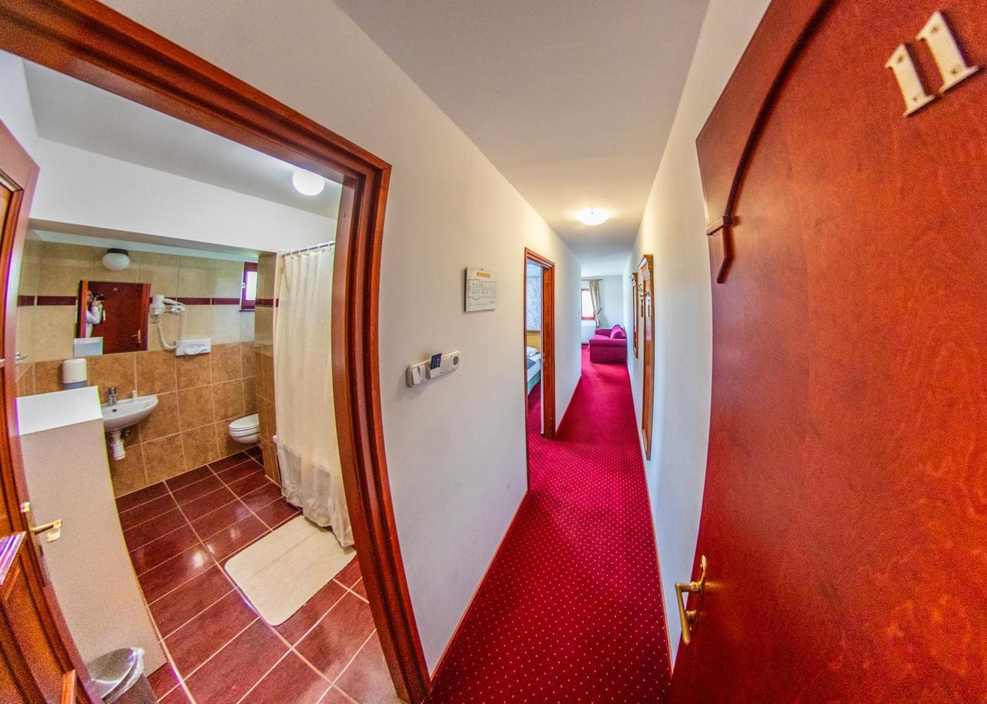 Borhotel Sziluett Farkasmály Gyöngyös Esterno foto